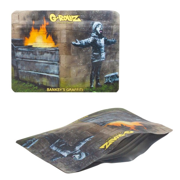 G-Rollz | Banksy's Graffiti 'Snowflake Boy' 105x80 mm Smellproof Bags - 8pcs in Display